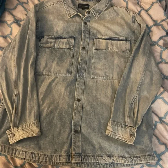 Jean jacket - Picture 1 of 1